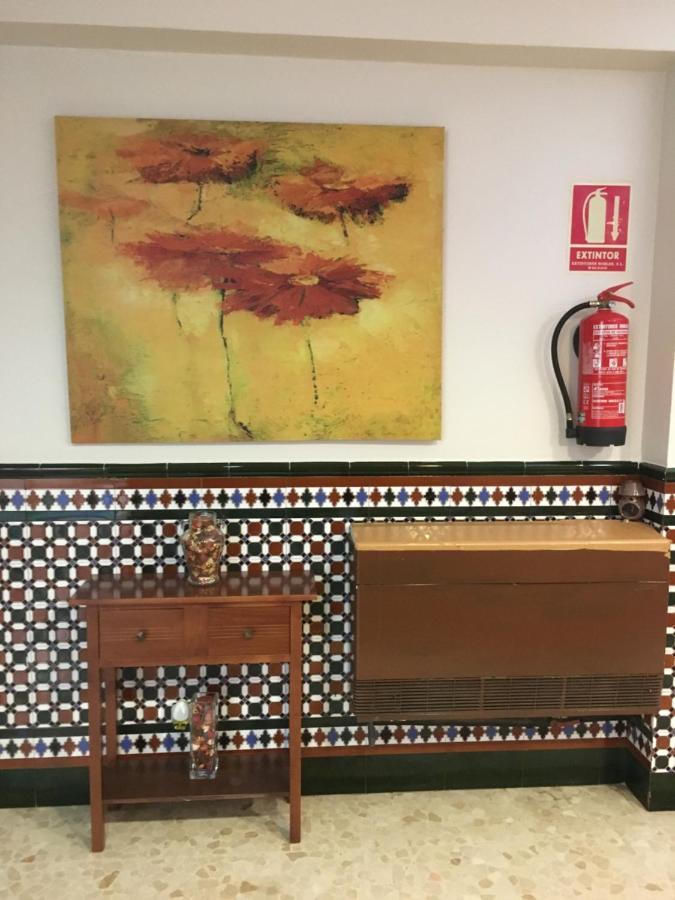 Hostal Carlos III El Ejido Exteriör bild